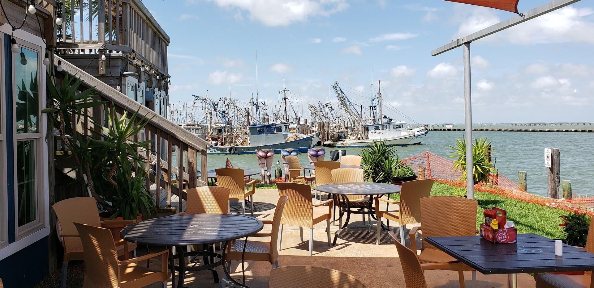 Moondog Seaside Eatery