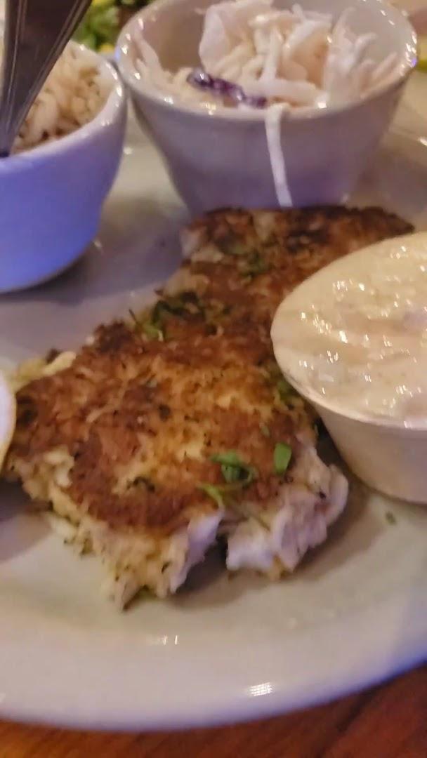Moondog Seaside Eatery