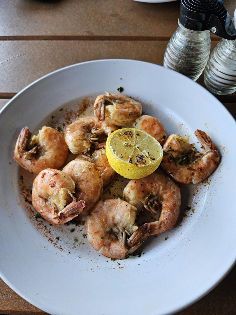 Moondog Seaside Eatery